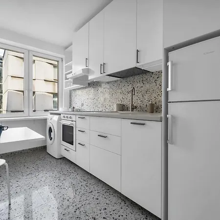 Διαμέρισμα Koneser - Workspace, Balcony, Subway - By Rentujemy